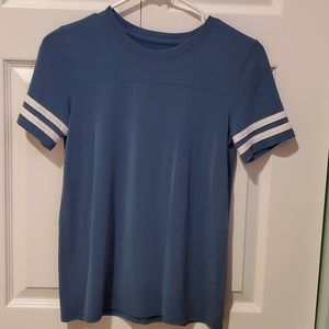 Girls sporty shirt
